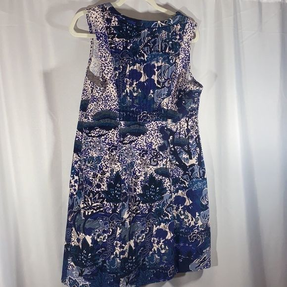 EUC Anthropologie Maeve Blue Floral Sleeveless Knee Length Shift Size 10 - Picture 11 of 16